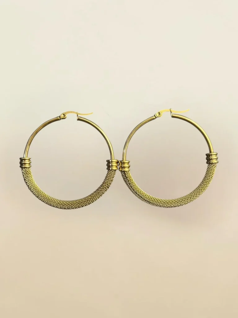 Argollas de Aro Redondas Con Detalle Trenzado