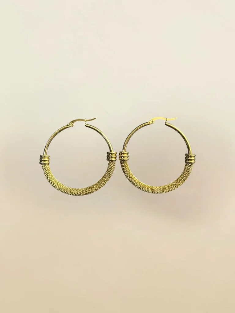Argollas de Aro Redondas Con Detalle Trenzado