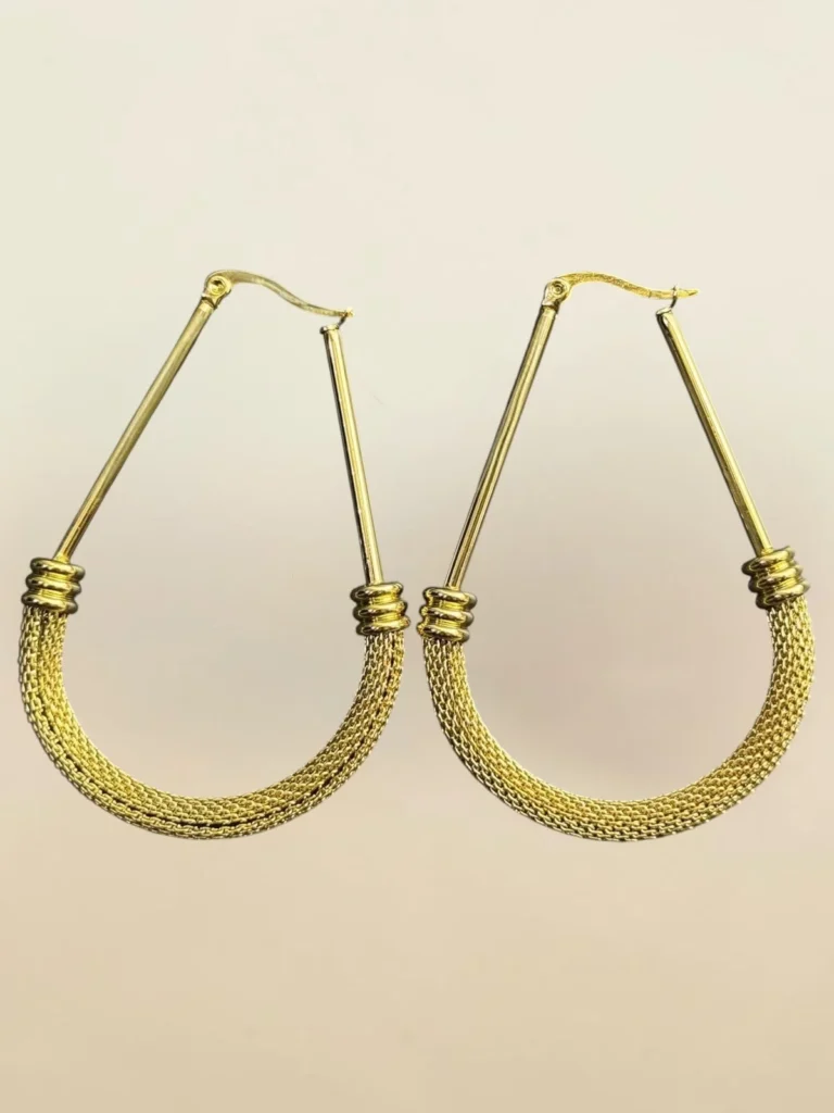 Argollas de Aro Ovalados con Detalle Trenzado