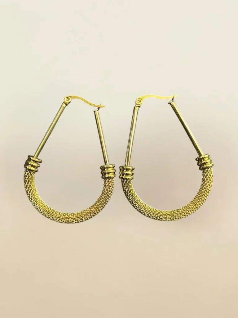Argollas de Aro Ovalados con Detalle Trenzado