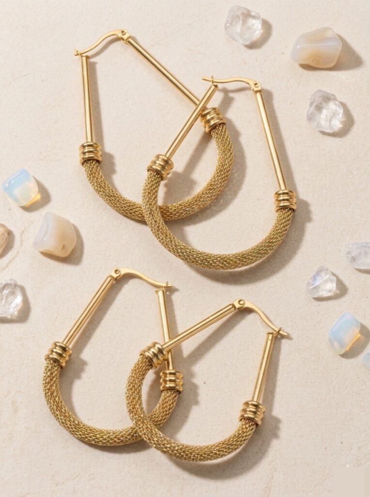 Argollas de Aro Ovalados con Detalle Trenzado