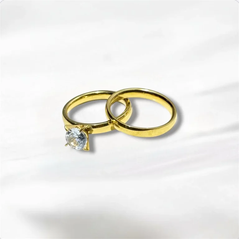 Caja de 36 Anillos de Compromiso Solitario Dorado