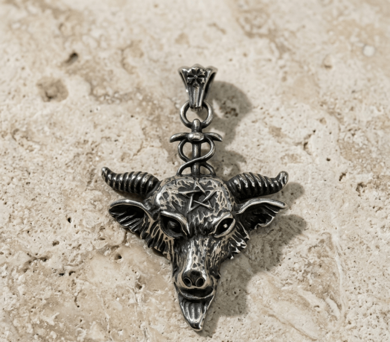 Colgante Baphomet – Pentagrama y Cabeza de Cabra Gótica