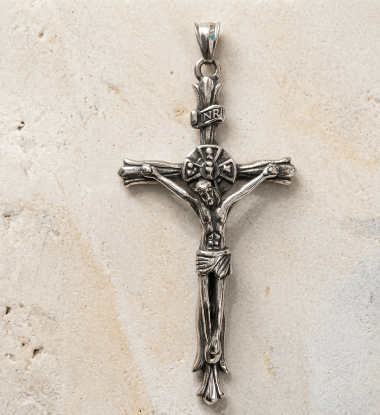 Colgante Crucifijo De La Santísima Trinidad