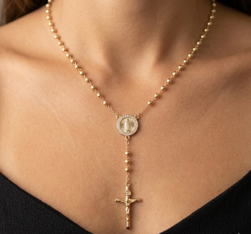 Collar Rosario de Rodio con Medalla de la Virgen y Crucifijo