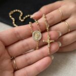 Collar Rosario de Rodio con Medalla de la Virgen y Crucifijo