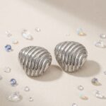 Aros de Botón Estilo Bombé Ondulado con Pavé de Cristales