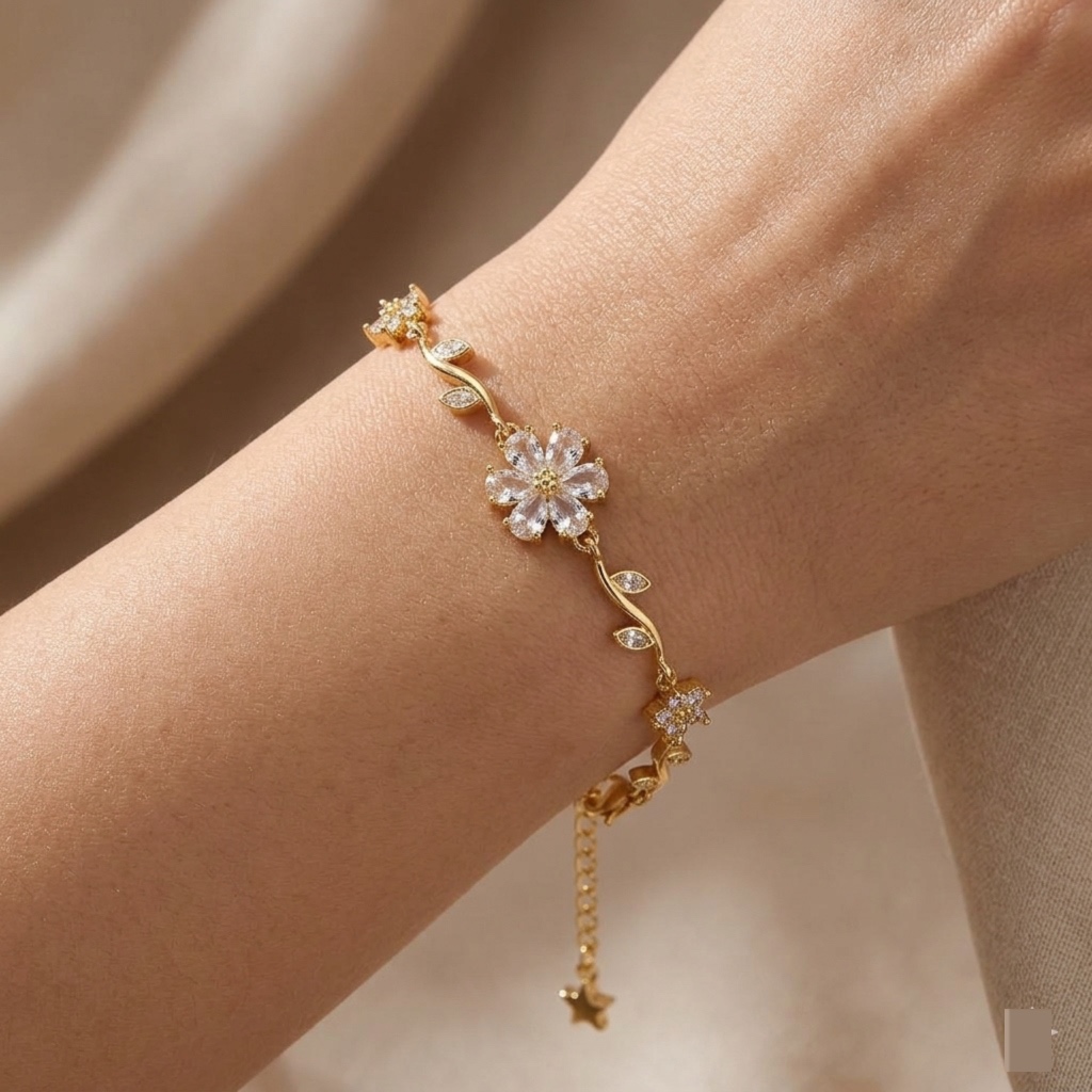 Pulsera Floral Dorada en Rodeo con Circonitas – Elegancia Natural