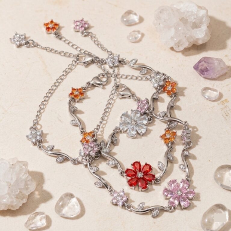 Pulsera de Plateada con Diseño Enredadera con Flores de Cristales