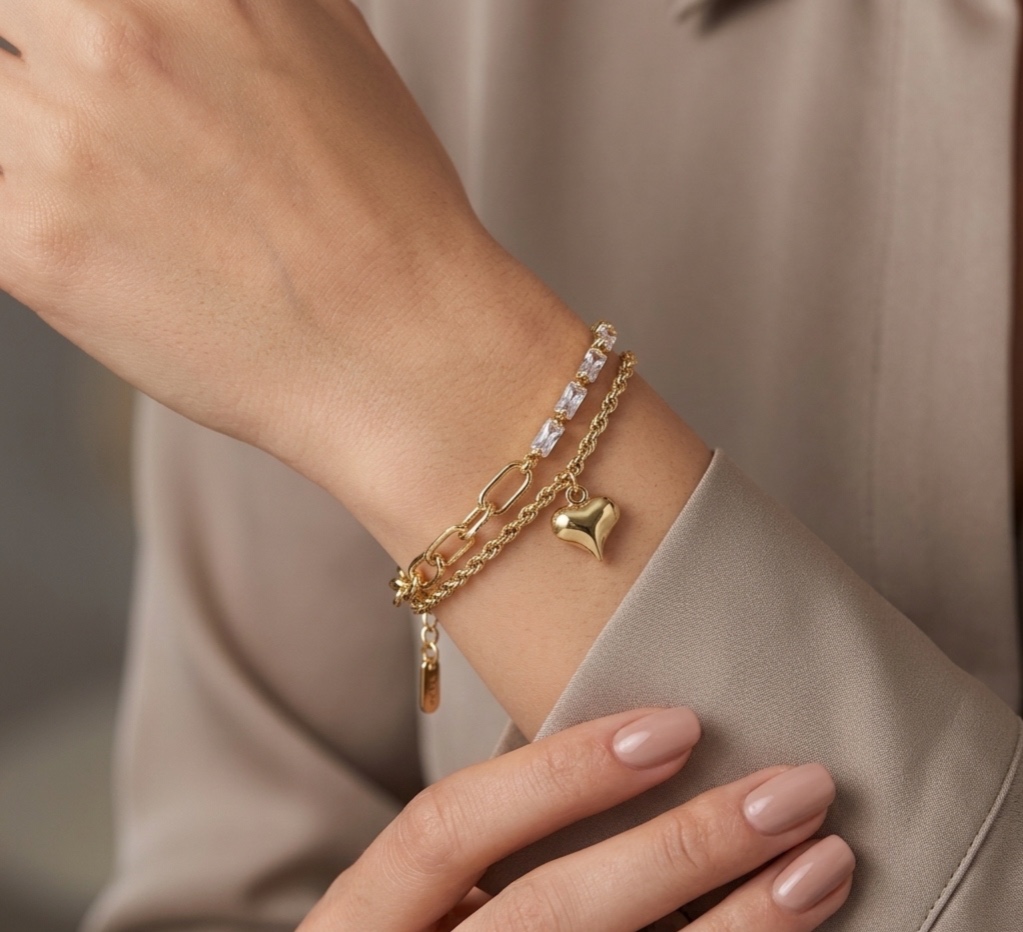 Pulsera de Cadena Doble con Dije de Corazón Inflado y Circonias Baguette