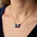 Collar Cadena de Mariposa con Cristal Tornasolado