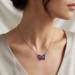 Collar Cadena de Mariposa con Cristal Tornasolado