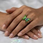 Anillo de Mariposa con Cristales Facetados Multicolores